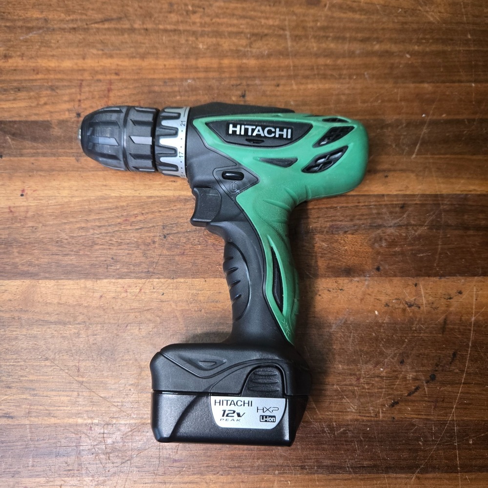 Hitachi DS10DFL2 12V Cordless Drill Driver w battery untested but very clean